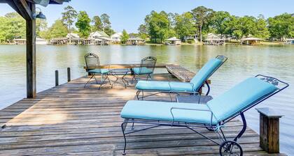 Private Dock + Yard: Lake Blackshear Family Escape