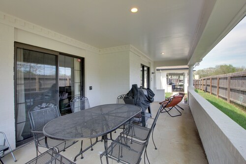Boutique-Style Condo, Just Outside Overland Park