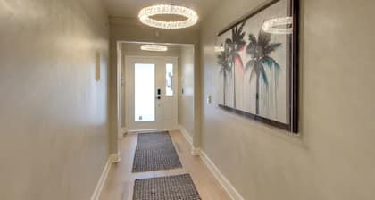 Unique Aparthotel Stay 15 Mi to Overland Park