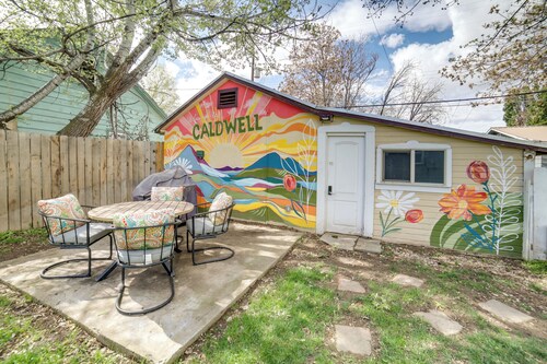 1 Mi to College of Idaho! Walkable Downtown Apt