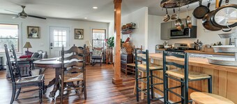 Group Friendly! Mtn-View Haven in Waterbury Center