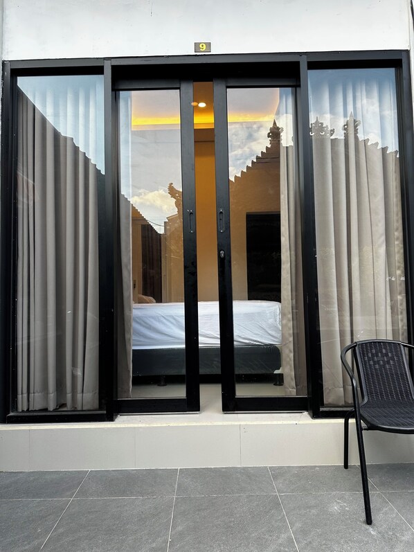 Quarto luxo, sacada | Detalhe da fachada