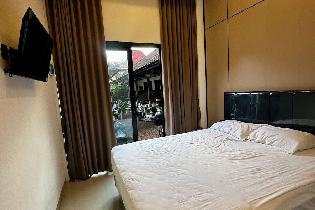 Deluxe Room, Balcony