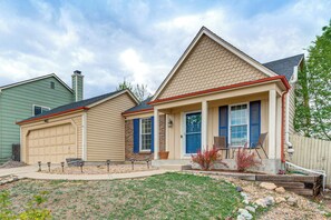 Exterior - Steps to Dog Park! Westminster Home w/ Fire Pit (Westminster)