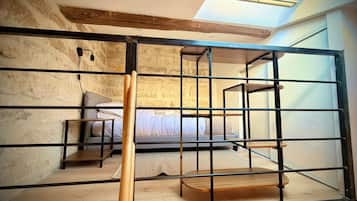 2 bedrooms, Internet, bed sheets