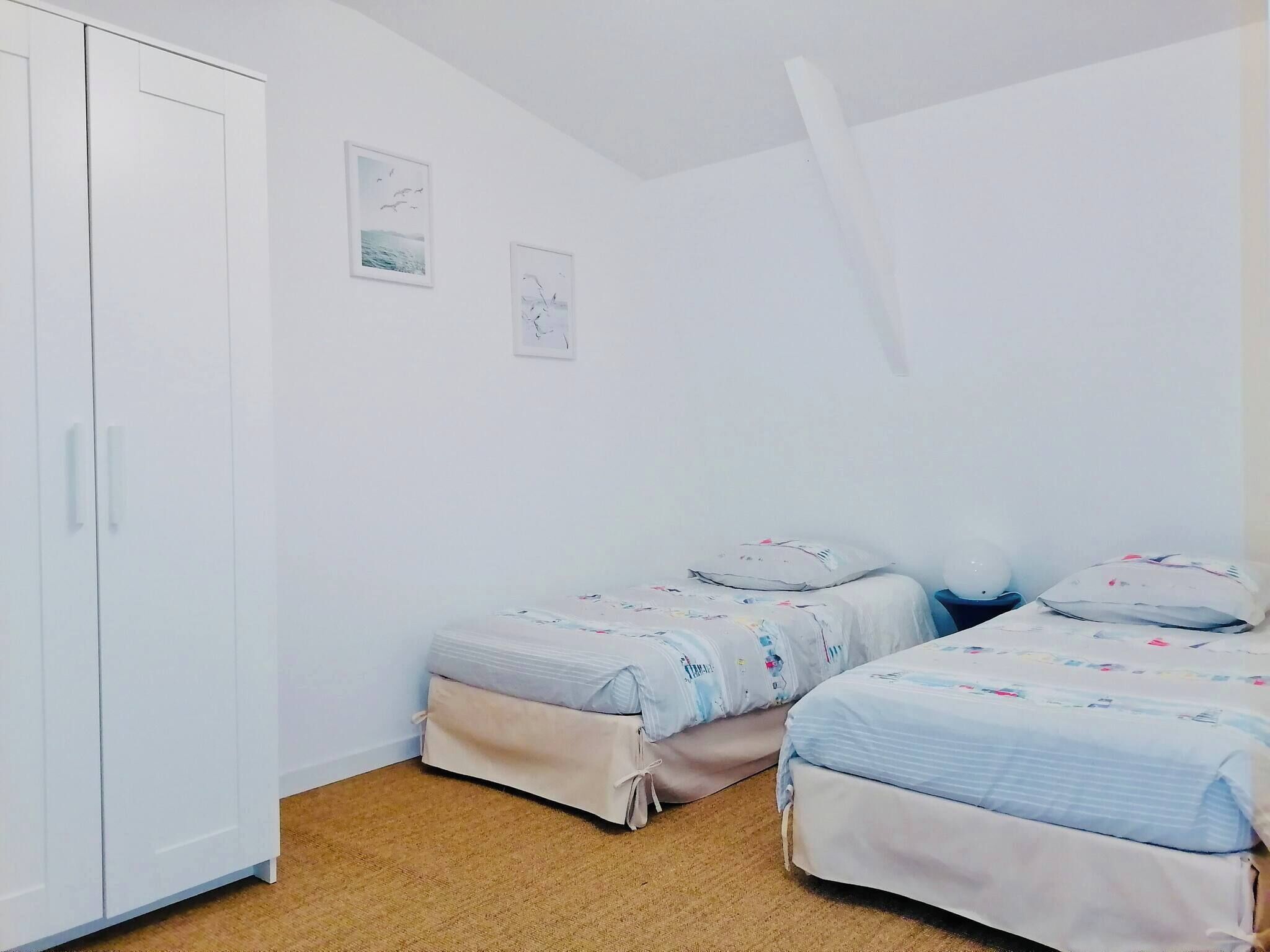 2 chambres, fer et planche à repasser, lit parapluie, Wi-Fi gratuit