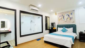 Basic Double Room | Bathroom | Shower, free toiletries, slippers, towels