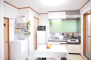 Green House 101 | In-room dining