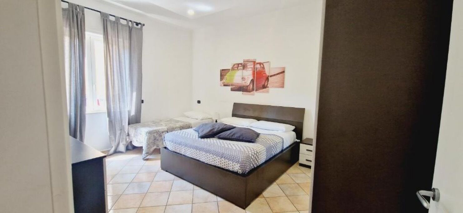 Iron/ironing board, WiFi (free)