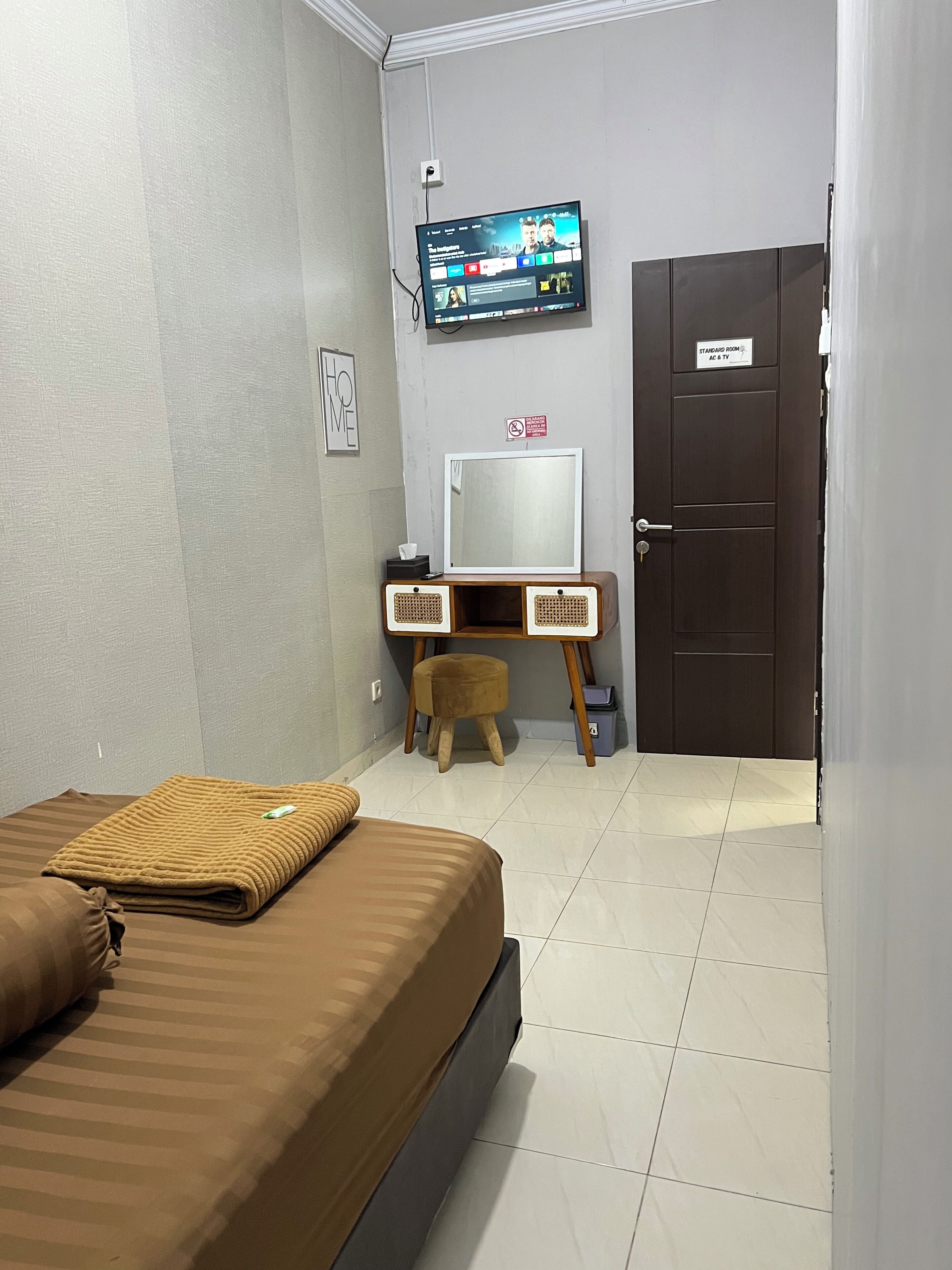 Standard Room, Shared Bathroom