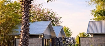 Na Ville Resort