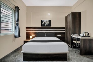 Room - Super Collection O Peenya 2nd stage (Bangalore)