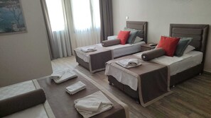 Standard Quadruple Room, Balcony - Yasemin Hotel  (Menderes)