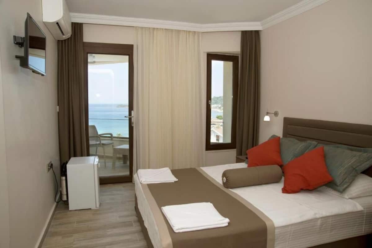 Standard Double Room, Balcony, Sea View