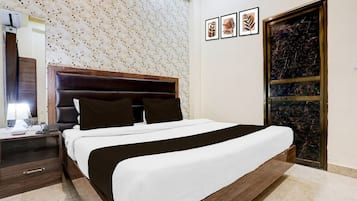 1 chambre, bureau, draps fournis