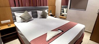 Hotel Singh Empire
