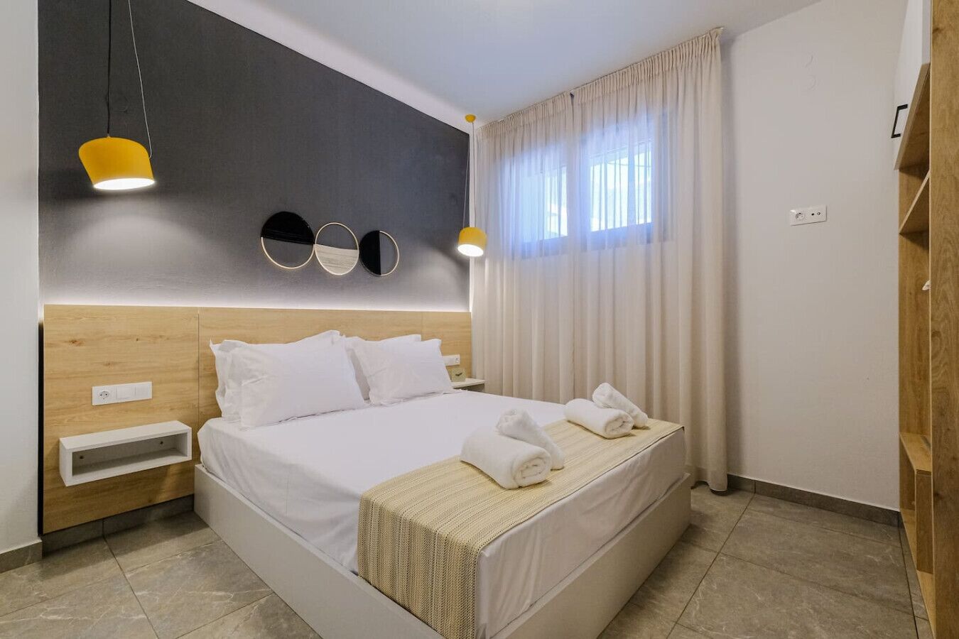 1 chambre, fer et planche à repasser, Wi-Fi, draps fournis