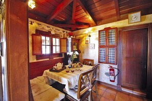 Dining - Seaview Holiday Home for 4 (Vera de Erques)
