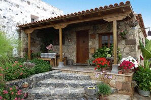 Property grounds - Seaview Holiday Home for 4 (Vera de Erques)