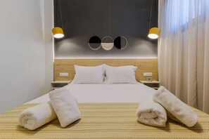 1 bedroom, iron/ironing board, WiFi, bed sheets - DeMar No 1 by RentalsPro - Agios Nikolaos (Agios Nikolaos)