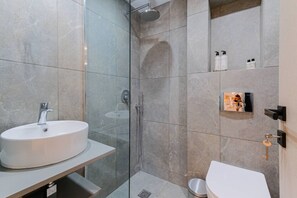 Hair dryer, towels - DeMar No 1 by RentalsPro - Agios Nikolaos (Agios Nikolaos)