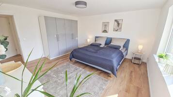 2 Schlafzimmer, Bügeleisen/Bügelbrett, WLAN, Bettwäsche