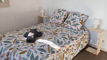 4 chambres, fer et planche Ă repasser, Wi-Fi, draps fournis