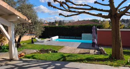 Villa « Laurent » avec piscine privée aux portes de Lyon