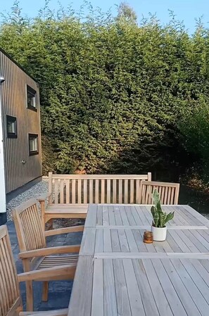 Outdoor dining - Lodge 18 | 4 persoons chalet in Zennewijnen (Zennewijnen)