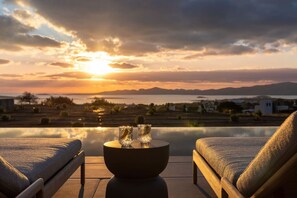 Pool - Villa Calisto – A Sunset Sanctuary (2524+VXR Paros, Greece)