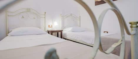 2 bedrooms, iron/ironing board, free WiFi