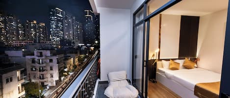 Deluxe Double Room, Balcony, City View | Desk, free WiFi