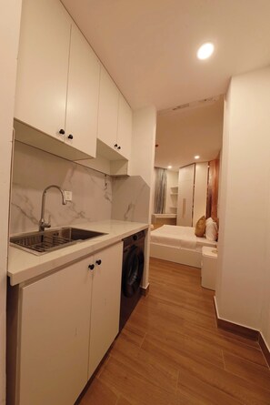 Superior-Doppelzimmer, Balkon, Stadtblick | Eigene Küche | Kühlschrank