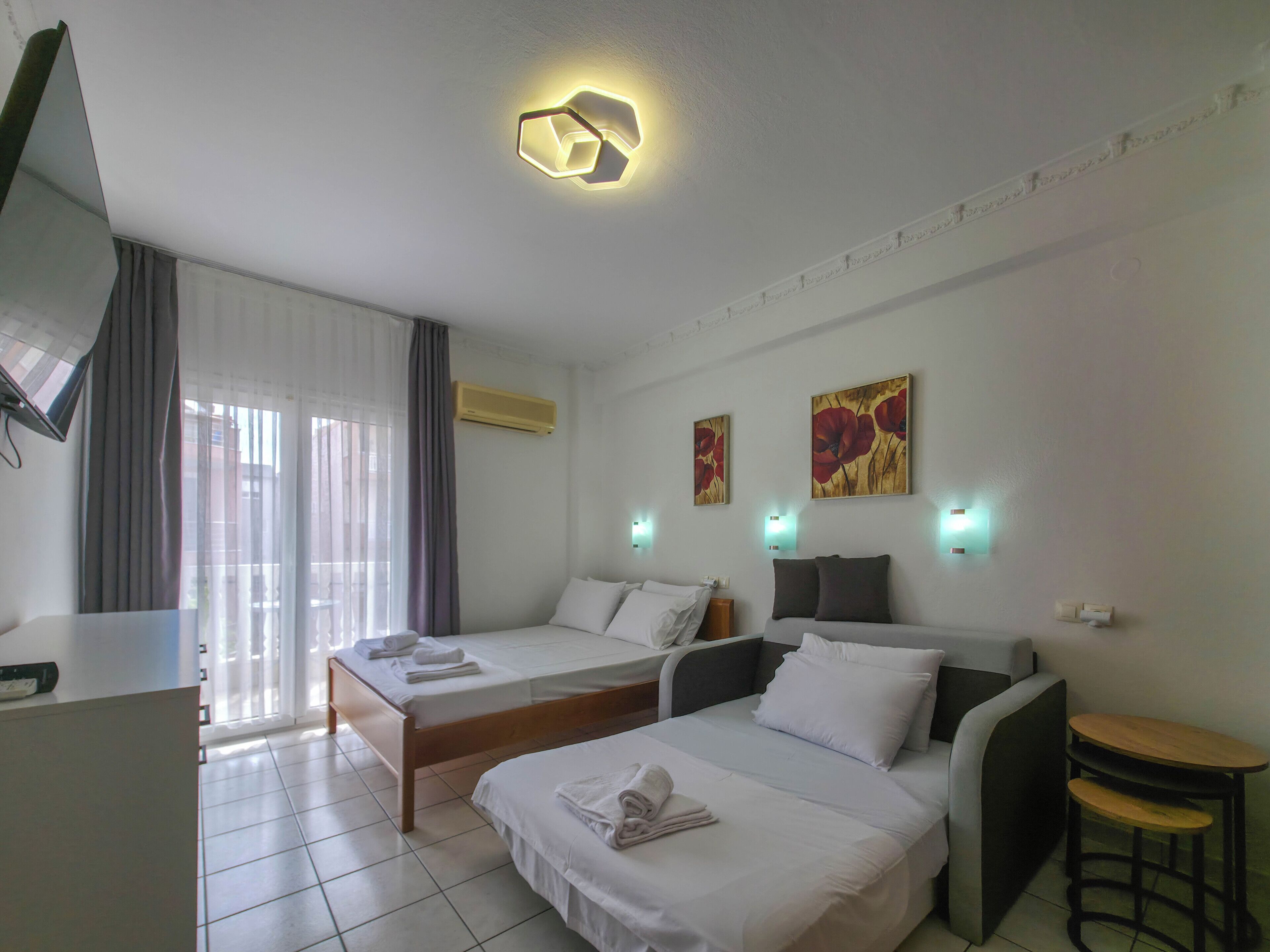 1 bedroom, WiFi, bed sheets