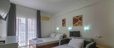1 bedroom, WiFi, bed sheets