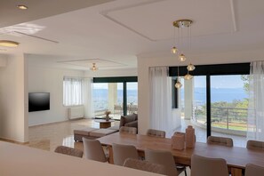 Sea View Maisonette With Shared Pool | In-room dining - Lithea Estate Collection (Chania)
