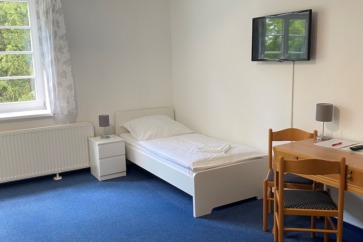 Chambre Simple Économique, vue jardin