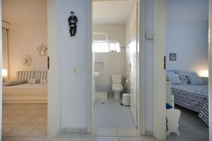 2 habitaciones, tabla de planchar con plancha, wifi y ropa de cama 