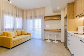 TV - DeMar No 5 by RentalsPro - Agios Nikolaos (Chalkidiki)