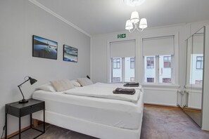 Iron/ironing board, free WiFi - Reykjavik101suites (Reykjavík)
