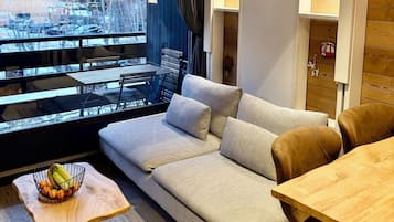 Smart TV, books
