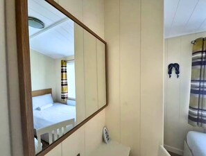 2 Schlafzimmer, Bügeleisen/Bügelbrett, WLAN, Bettwäsche