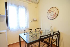 Dining - Summer Colours Home by RentalsPro - Kallithea Halkidiki (Kallithea)