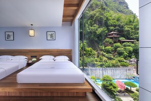 Luxury Twin Room, 2 Double Beds | Desk, laptop workspace, blackout drapes, free WiFi - Xianchuang Landscape Garden Resort Hotel (Guilin)