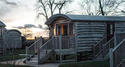 Luxury Shepherd Hut - The Egyptologist