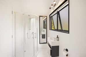 Bathroom - Waters Edge Guest Stay & Spa (Kerikeri)