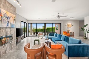 Smart TV, fireplace, table football, books - Casa Solara: Panoramic Views, Pool & Spa, GameRoom (Desert Hot Springs)