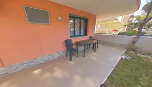 Terrace/patio - Pleasant accommodation with private garden (Lignano Sabbiadoro)