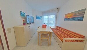 Interior - Ideally located beachfront apartment (Lignano Sabbiadoro)