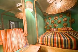 6 bedrooms, bed sheets - Paradise Riad in Marrakech Medina with Rooftop Terrace, sleeps 12 (Marrakech)